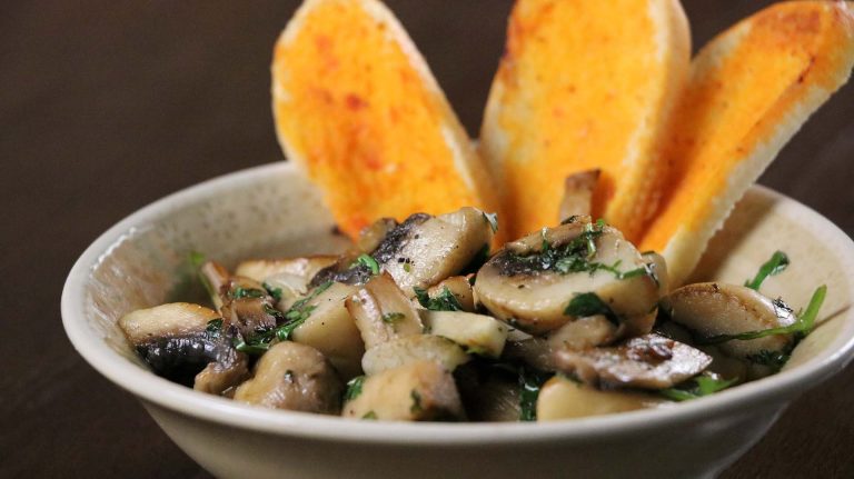 Cogumelos Salteados Aromas Coentrada005